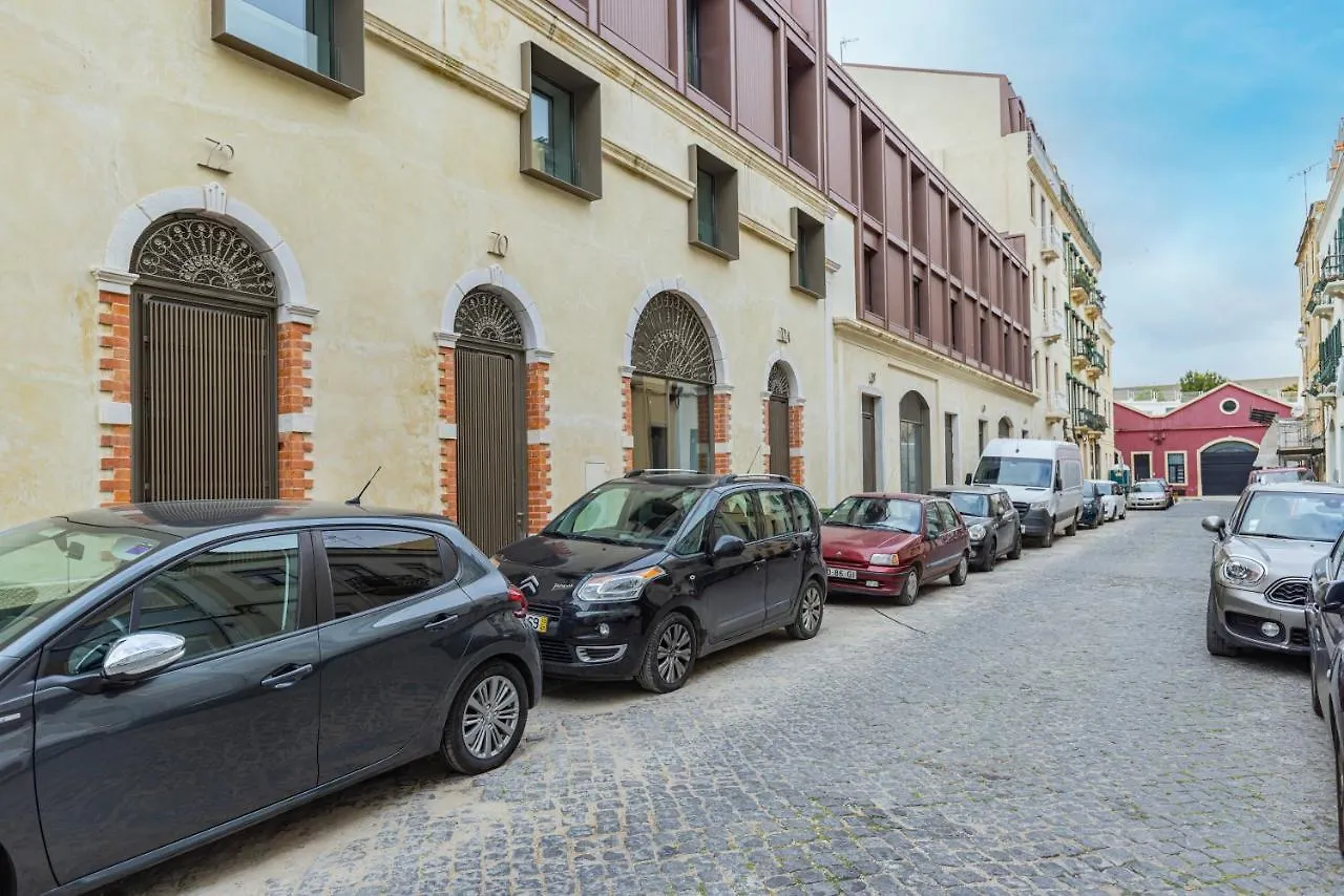 Apartment Hidden Pearl W/ Patio & Pool By Lovelystay Lisbon