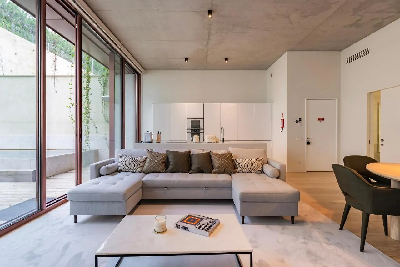 Apartment Hidden Pearl W/ Patio & Pool By Lovelystay Lisbon
