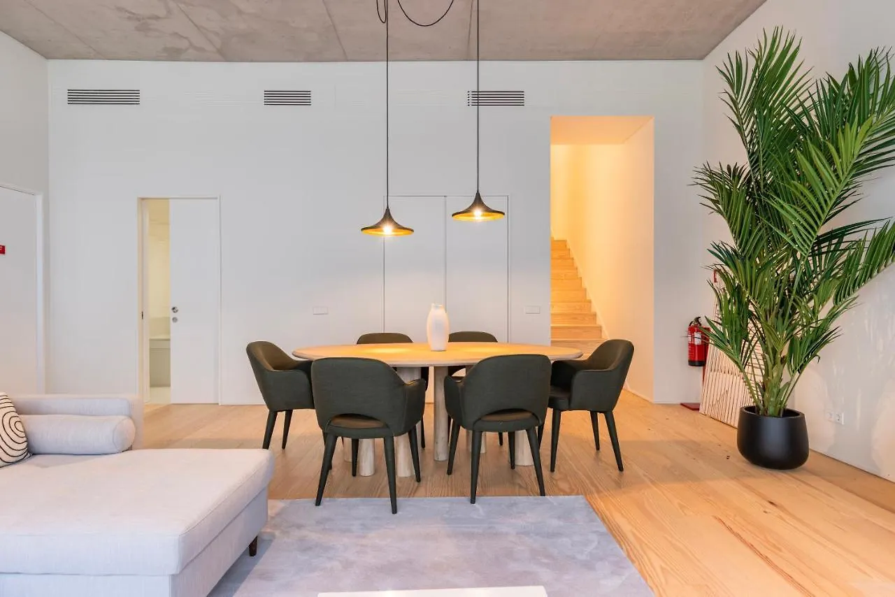 Apartment Hidden Pearl W/ Patio & Pool By Lovelystay Lisbon