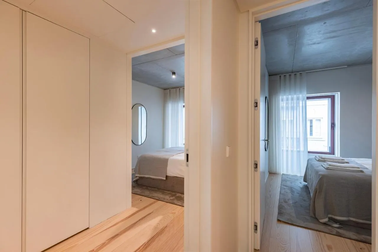 Apartment Hidden Pearl W/ Patio & Pool By Lovelystay Lisbon Portugal