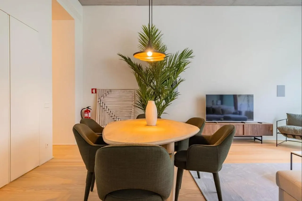 Apartment Hidden Pearl W/ Patio & Pool By Lovelystay Lisbon Portugal